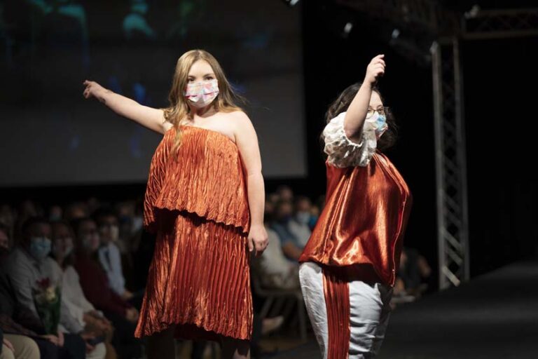 Threads Fashion Show Models