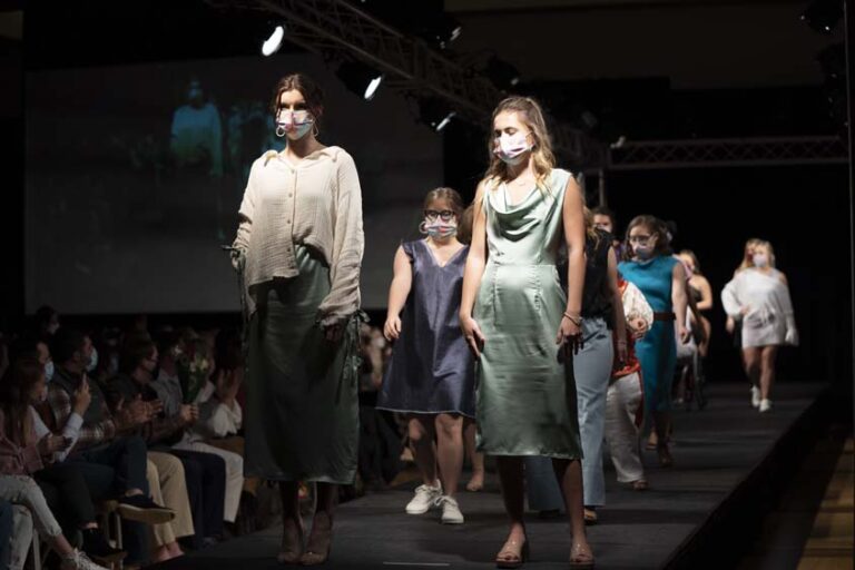 Threads Fashion Show Models