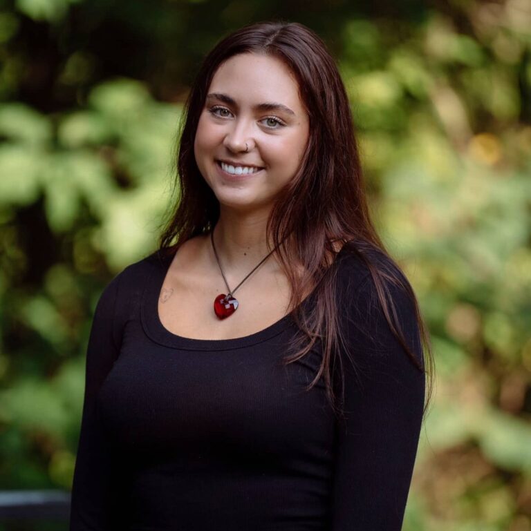 Lexi Cunningham Threads Senior Collection Showcase